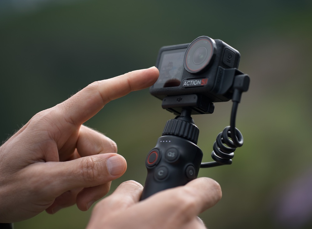 Duální dotykové displeje DJI Osmo Action 5 Pro